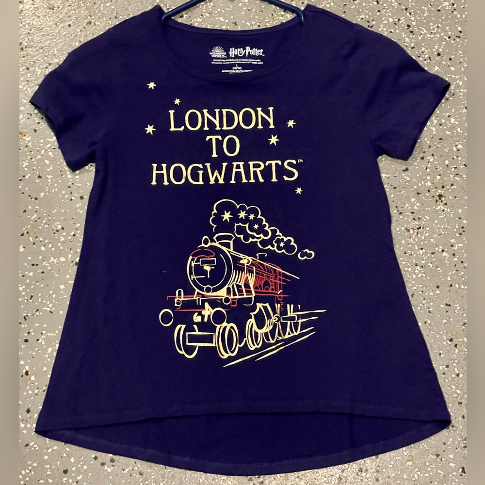 Harry Potter London to Hogwarts train shirt navy short sleeve Girls Large 10/12
